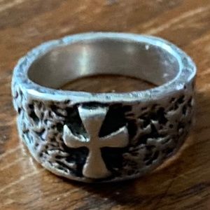 James Avery Textured Cross Ster Silver Size 6.5